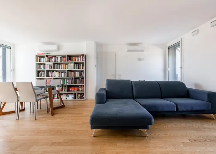 Modern Apt With Terrace, Wifi & Ac