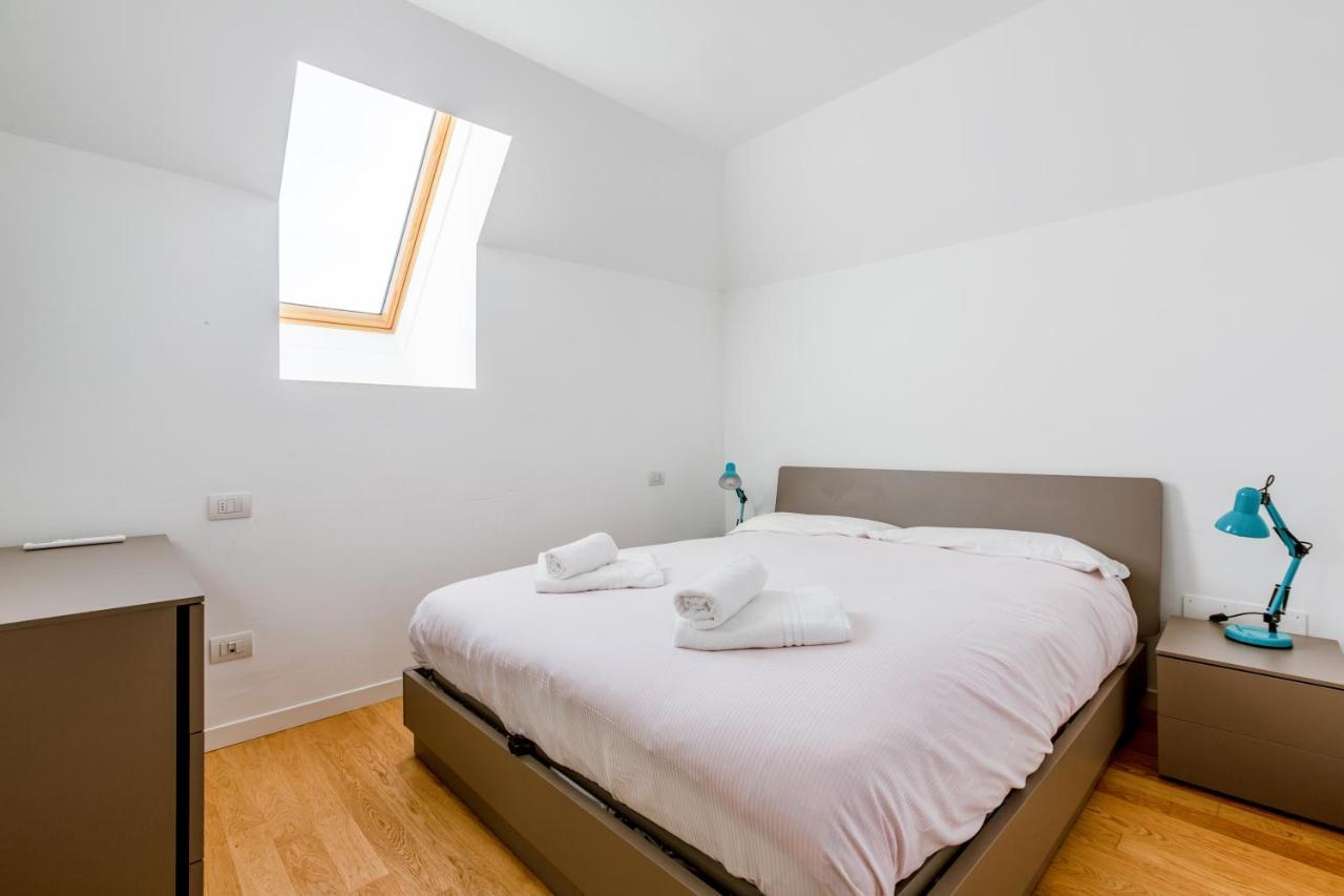 Modern With Terrace, Wifi & Ac * Mailand
